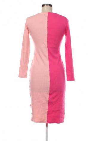 Simmi London Kleid Simmi London - günstig bei Remix - #128032076 Zeitbegrenzte Promotion