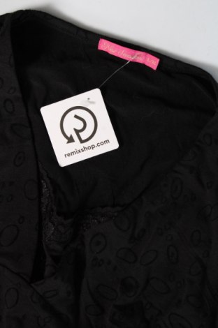 New Sensation Kleid New Sensation - günstig bei Remix - #128981374 Begrenzt auf 3 Tage