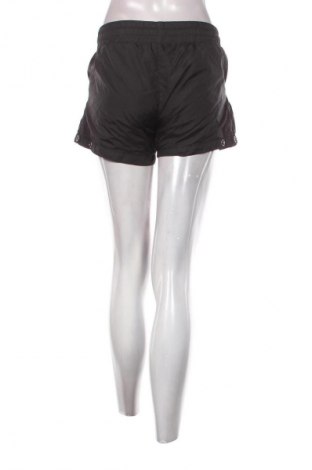 H&M Sport Damen Shorts H&M Sport - günstig bei Remix - #128026401 Kostenlose Rückgabe